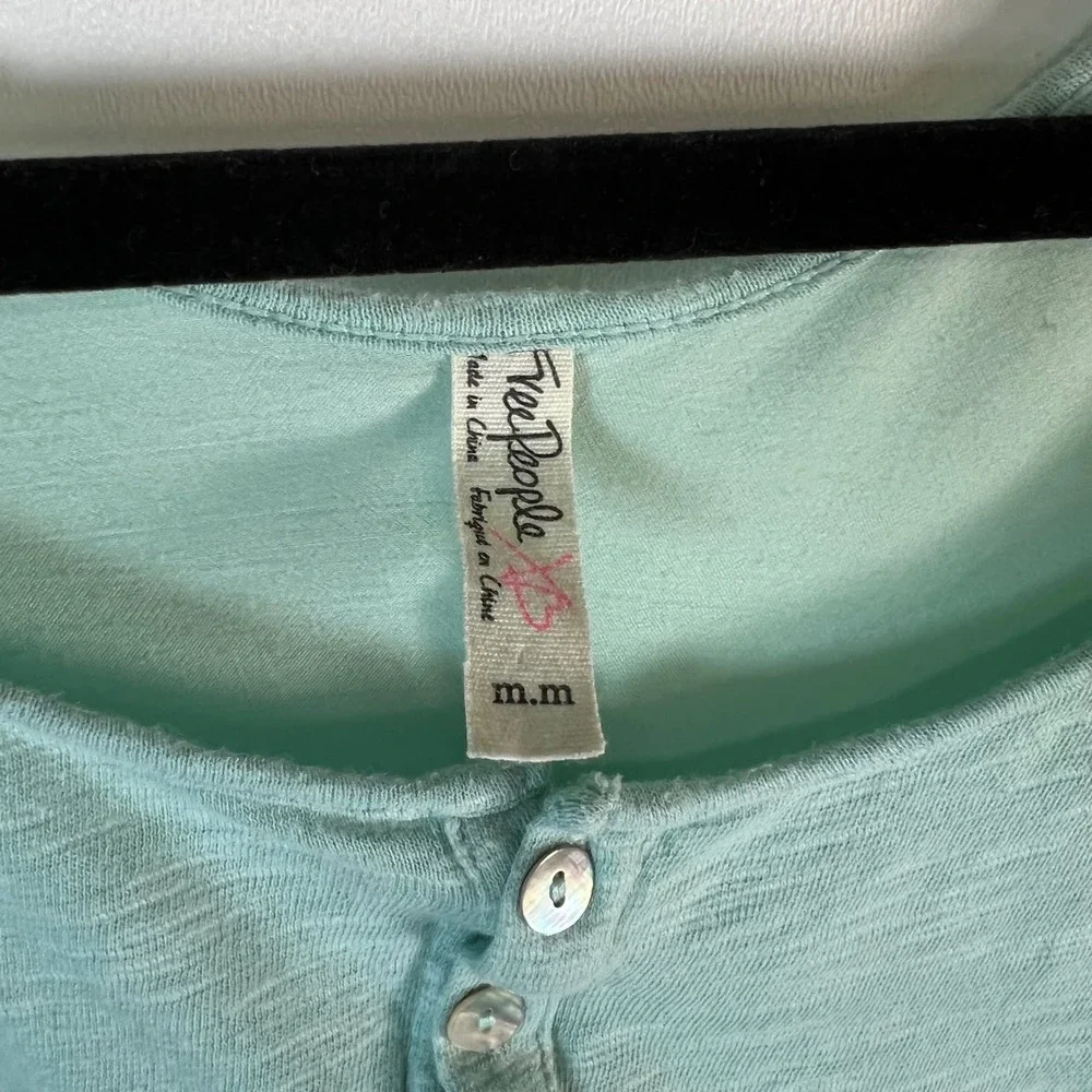 Free People Seafoam Green Mint Embroidered Henley Short Sleeve Top Medium Boho - Picture 4 of 7